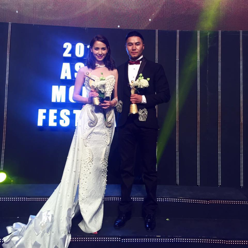 О.Амгаланбаатар: Насны бөгсөнд Азийн супер модель боллоо